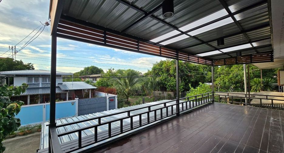 Büro zum Kauf und zur Miete mit 3 Zimmer in Bang Kapi, Bangkok