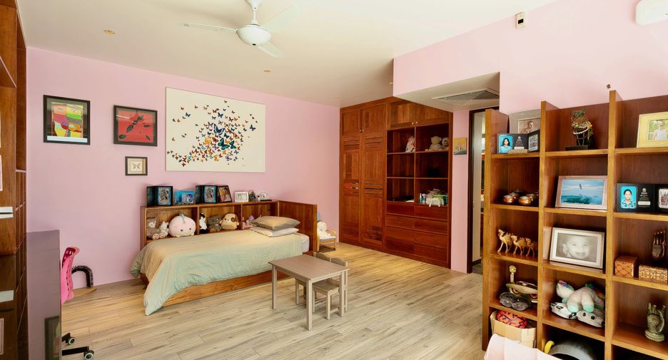 For sale 5 bedrooms house in Thalang, Phuket