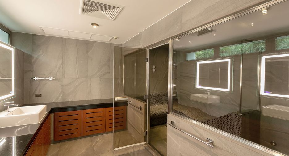 For sale 5 bedrooms house in Thalang, Phuket