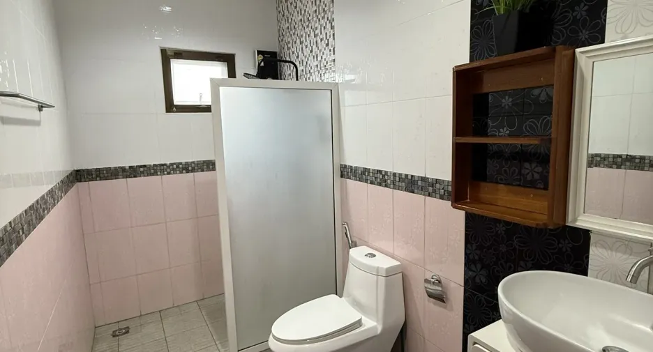 For sale 4 bedrooms villa in Ko Pha-ngan, Surat Thani