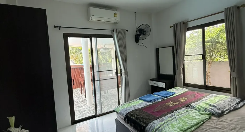 For sale 4 bedrooms villa in Ko Pha-ngan, Surat Thani