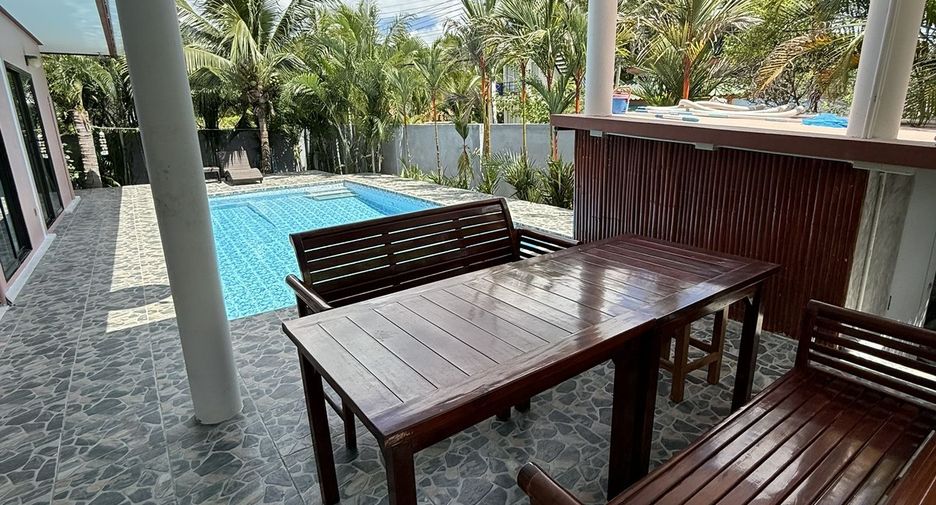 For sale 4 bedrooms villa in Ko Pha-ngan, Surat Thani
