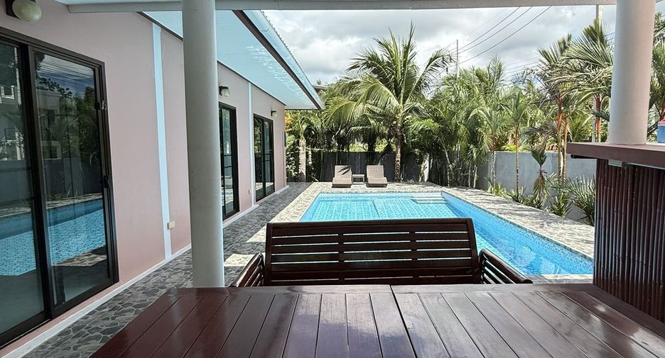 For sale 4 bedrooms villa in Ko Pha-ngan, Surat Thani