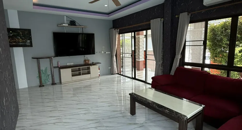 For sale 4 bedrooms villa in Ko Pha-ngan, Surat Thani