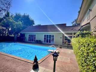 For sale 5 bedrooms house in Mueang Chiang Mai, Chiang Mai