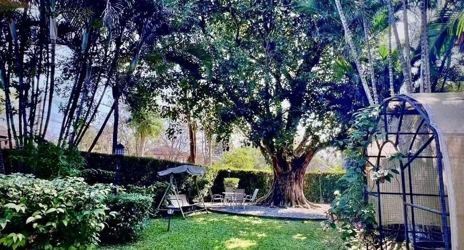 For sale 5 ベッドルーム house in Mueang Chiang Mai, Chiang Mai