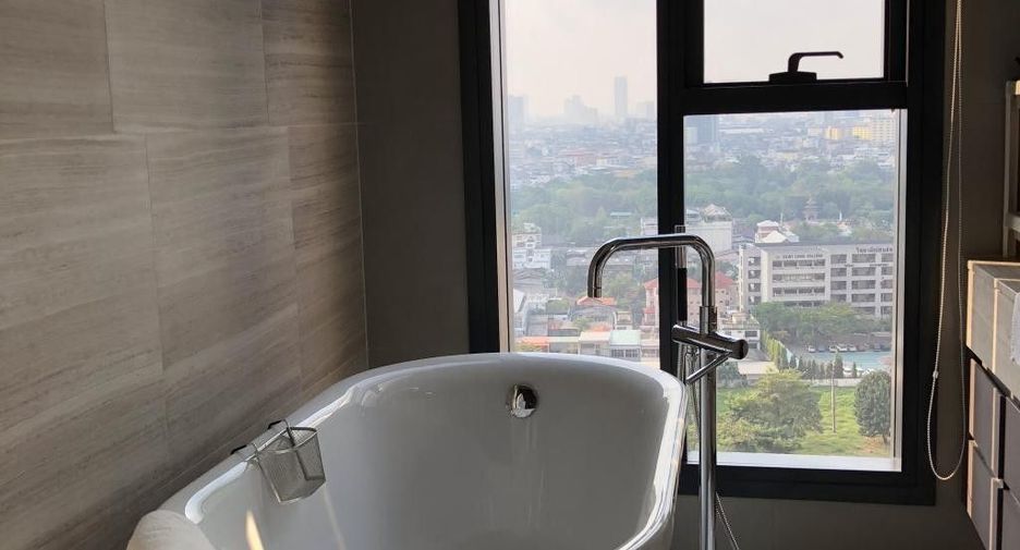 For sale 2 bedrooms condo in Sathon, Bangkok