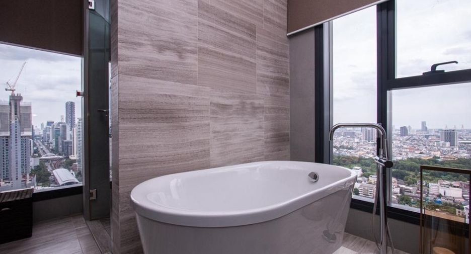 For sale 2 bedrooms condo in Sathon, Bangkok