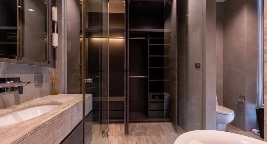 For sale 2 bedrooms condo in Sathon, Bangkok