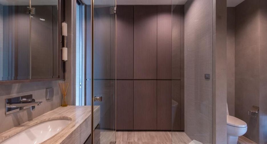 For sale 2 bedrooms condo in Sathon, Bangkok