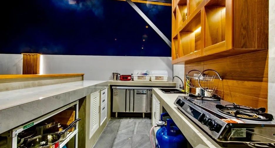 Villa en venta y en alquiler de 4 habitaciones en Hua Hin, Prachuap Khiri Khan