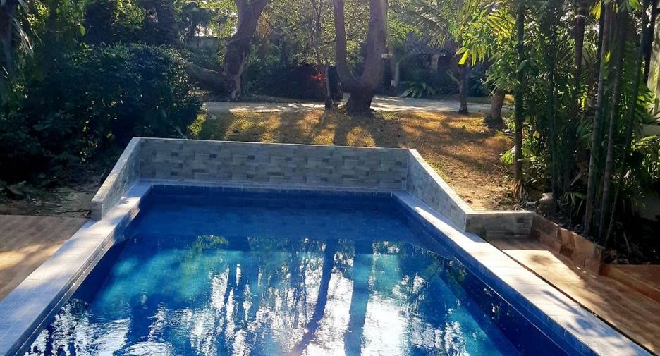 For rent 5 bedrooms villa in Saraphi, Chiang Mai