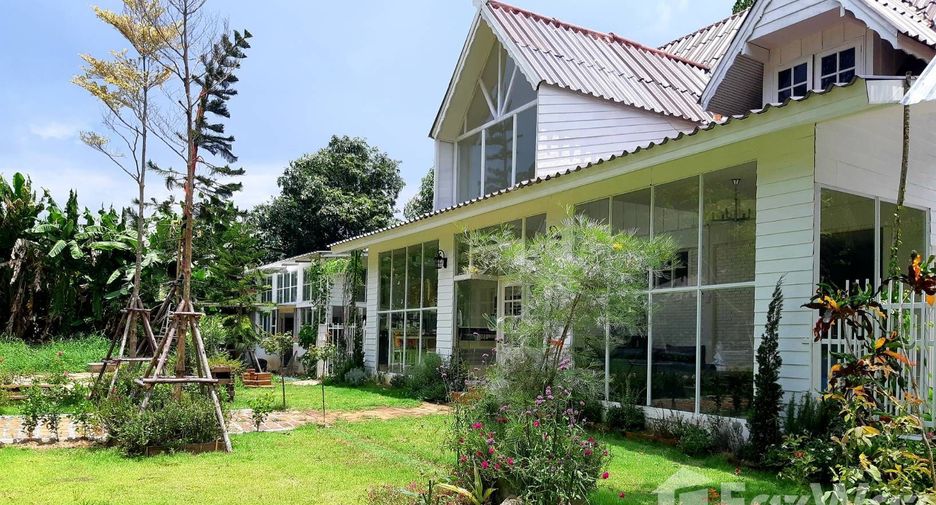 For rent 5 bedrooms villa in Saraphi, Chiang Mai