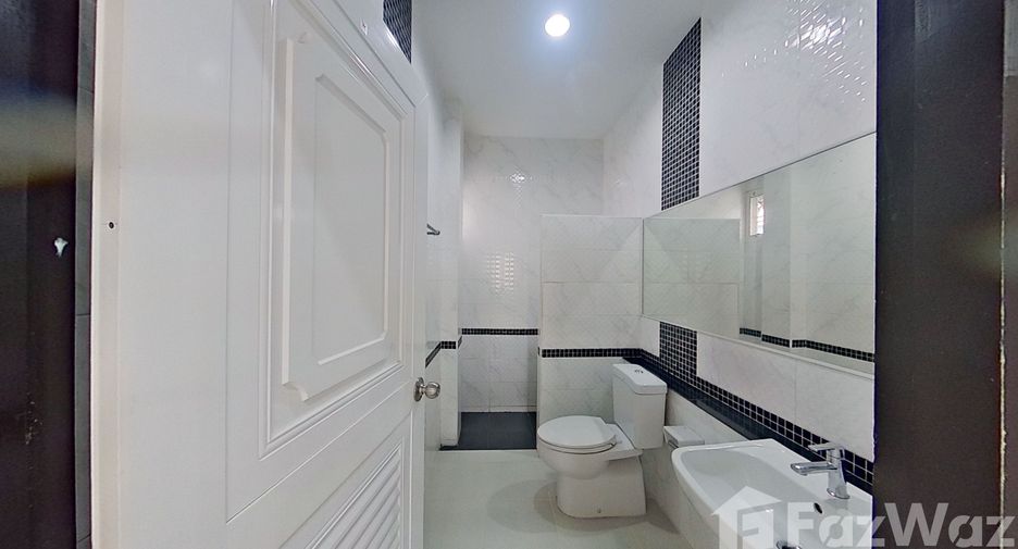 For sale 3 bedrooms house in San Kamphaeng, Chiang Mai