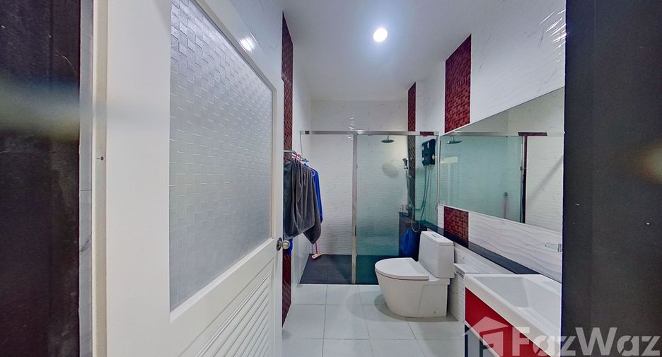 For sale 3 bedrooms house in San Kamphaeng, Chiang Mai