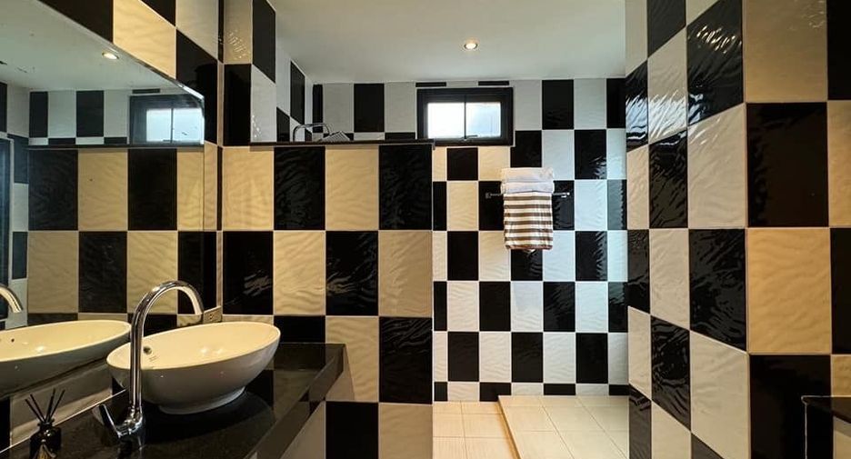 For rent 3 bedrooms house in Kathu, Phuket