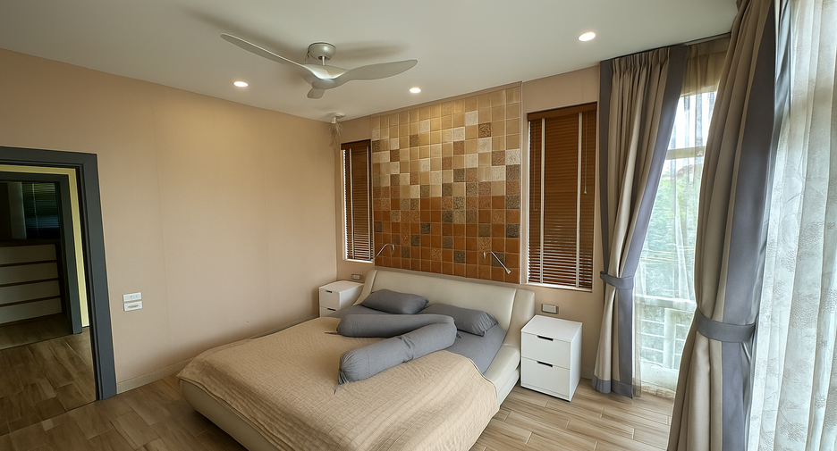 Villa en venta de 4 habitaciones en Bang Lamung, Chonburi