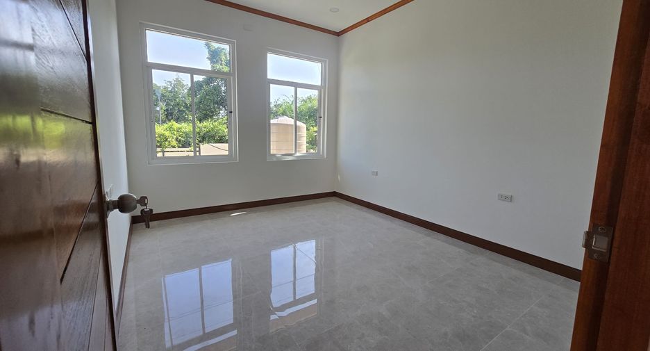 For sale 3 bedrooms house in Hua Hin, Prachuap Khiri Khan