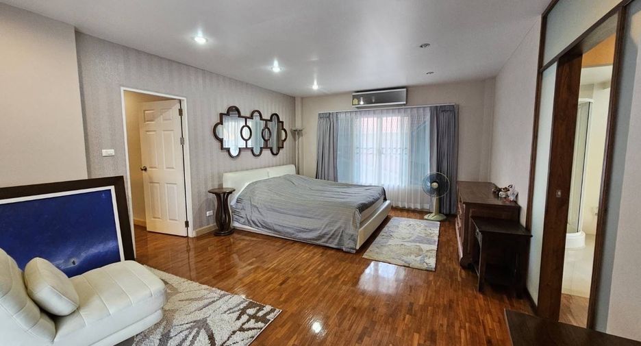 For sale 4 ベッドルーム house in Mueang Chiang Mai, Chiang Mai