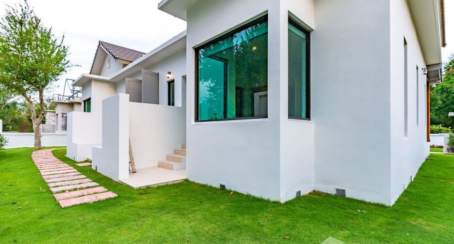 For sale 2 bedrooms villa in Hua Hin, Prachuap Khiri Khan