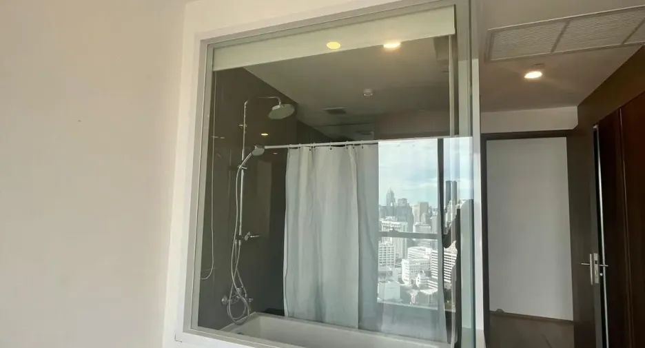 À vendre 2 chambres condo à Bang Rak, Bangkok