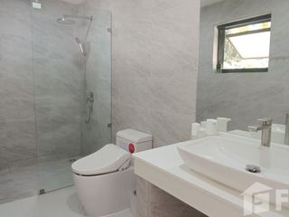 出售 4 卧室 独立屋 在 苏梅岛, 素叻