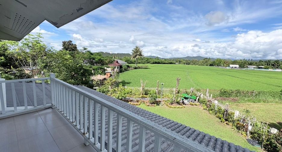 For rent 3 bedrooms house in Doi Saket, Chiang Mai