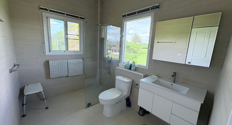 For rent 3 bedrooms house in Doi Saket, Chiang Mai