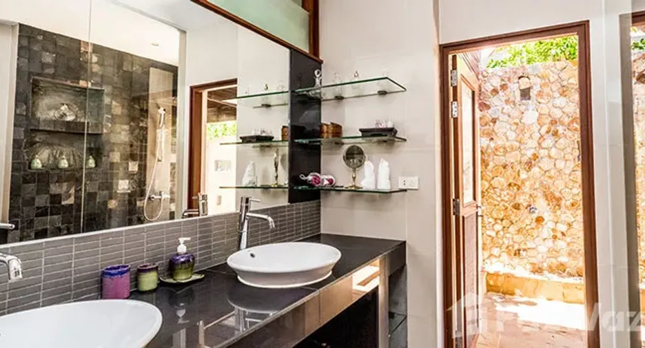 For rent 4 ベッドルーム villa in Ko Samui, Surat Thani