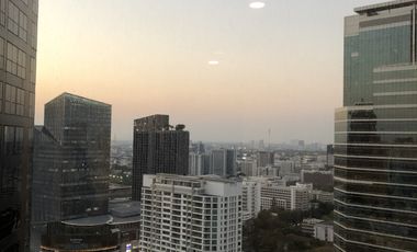 À vendre studio condo à Bang Rak, Bangkok