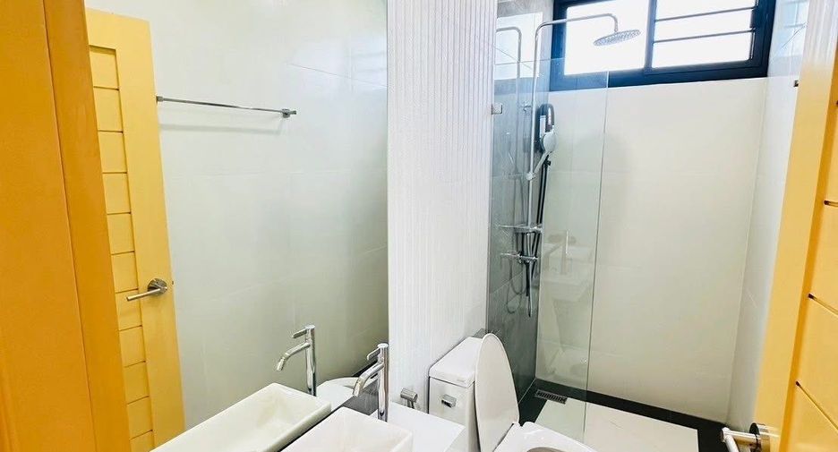 Villa en alquiler de 4 habitaciones en Hang Dong, Chiang Mai