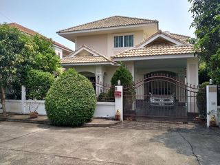 Casa en venta de 3 habitaciones en San Kamphaeng, Chiang Mai