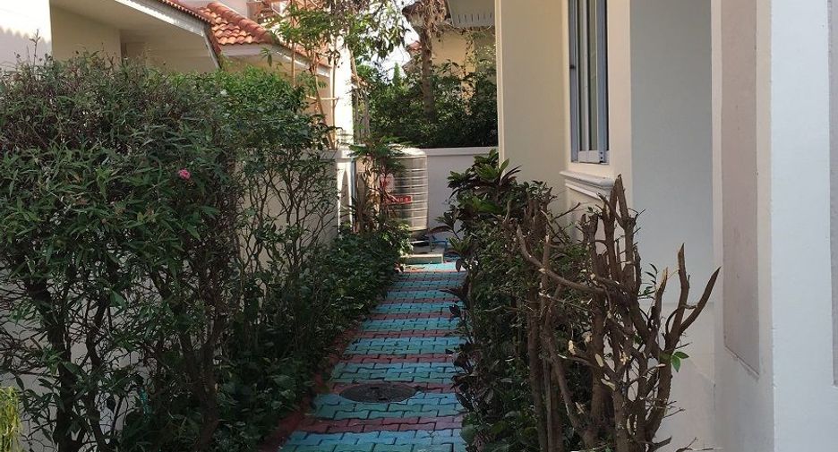 出售 3 卧室 独立屋 在 San Kamphaeng, Chiang Mai