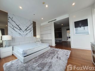 Condo en venta de 4 habitaciones en Yan Nawa, Bangkok