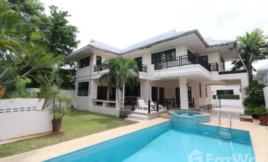 À vendre 4 chambres villa à Hua Hin, Prachuap Khiri Khan