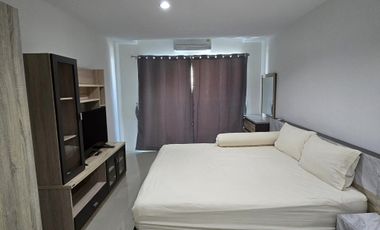 Wohnung zur Miete mit 1 Zimmer in Suan Luang, Bangkok