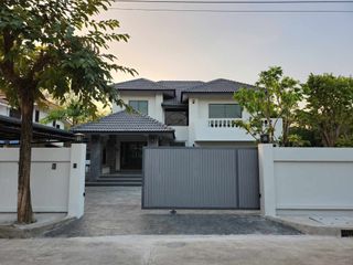 For sale 4 bedrooms house in San Kamphaeng, Chiang Mai