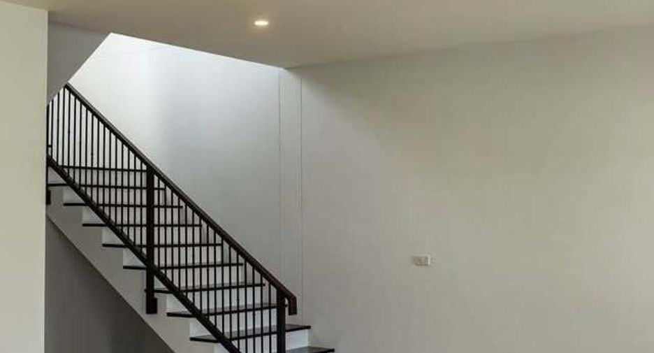 Casa en venta de 3 habitaciones en San Kamphaeng, Chiang Mai