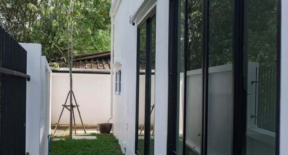 Casa en venta de 3 habitaciones en San Kamphaeng, Chiang Mai