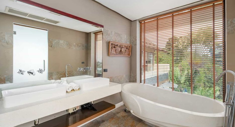 For sale 4 bedrooms villa in Ko Samui, Surat Thani