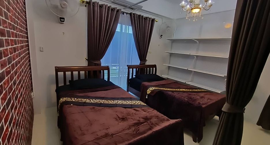 For rent 3 bedrooms retail Space in Bang Lamung, Chonburi