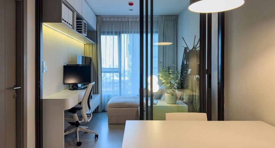 For sale 1 bed condo in Huai Khwang, Bangkok