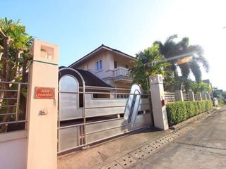 For Rent 4 Bedroom House In Mueang Chiang Mai