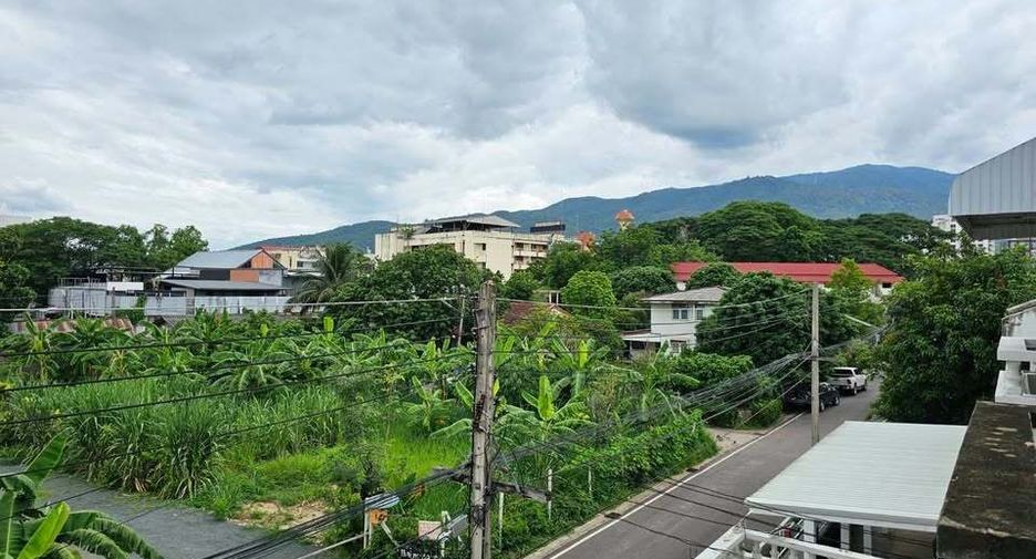 For rent 3 bedrooms townhouse in Mueang Chiang Mai, Chiang Mai