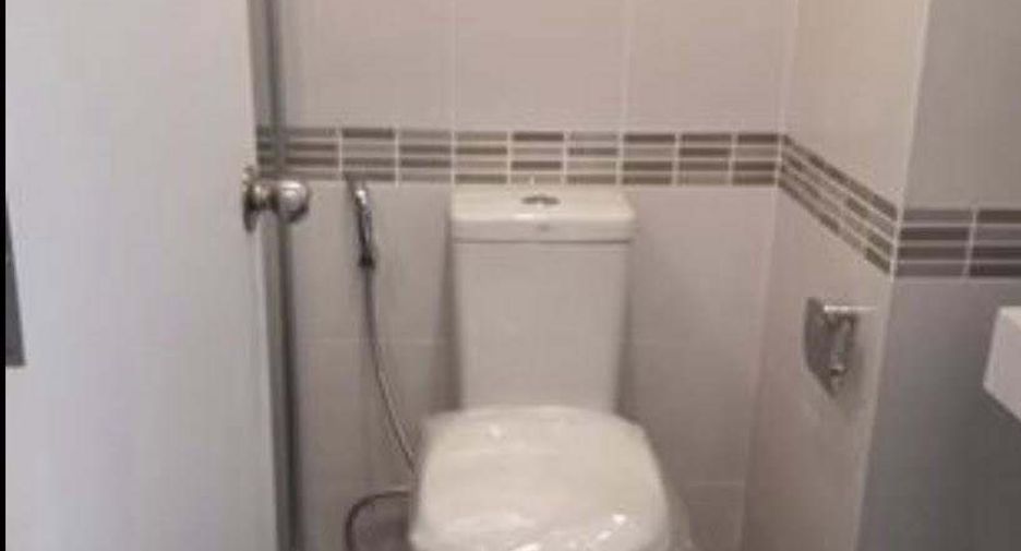Wohnung zur Miete mit Studio in Bang Na, Bangkok