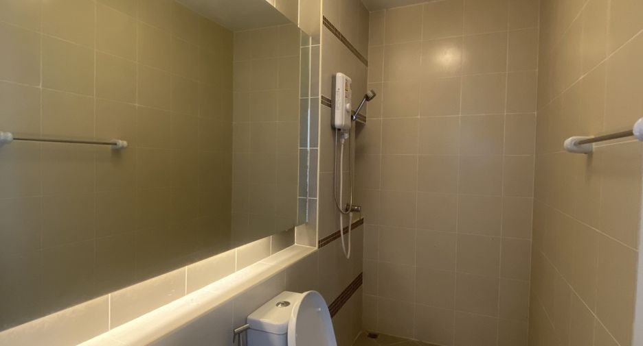 Casa en venta de 3 habitaciones en Saraphi, Chiang Mai