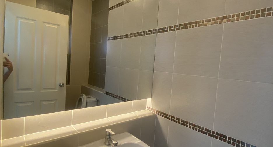 Casa en venta de 3 habitaciones en Saraphi, Chiang Mai