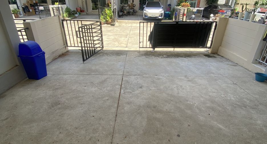 Casa en venta de 3 habitaciones en Saraphi, Chiang Mai