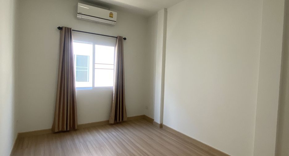 Casa en venta de 3 habitaciones en Saraphi, Chiang Mai