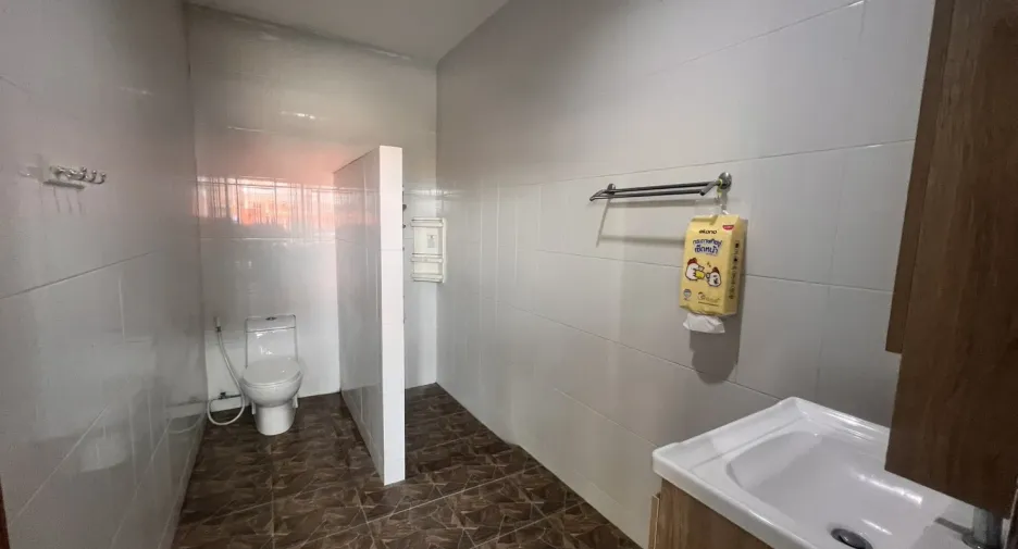 For rent 4 bedrooms villa in Hua Hin, Prachuap Khiri Khan
